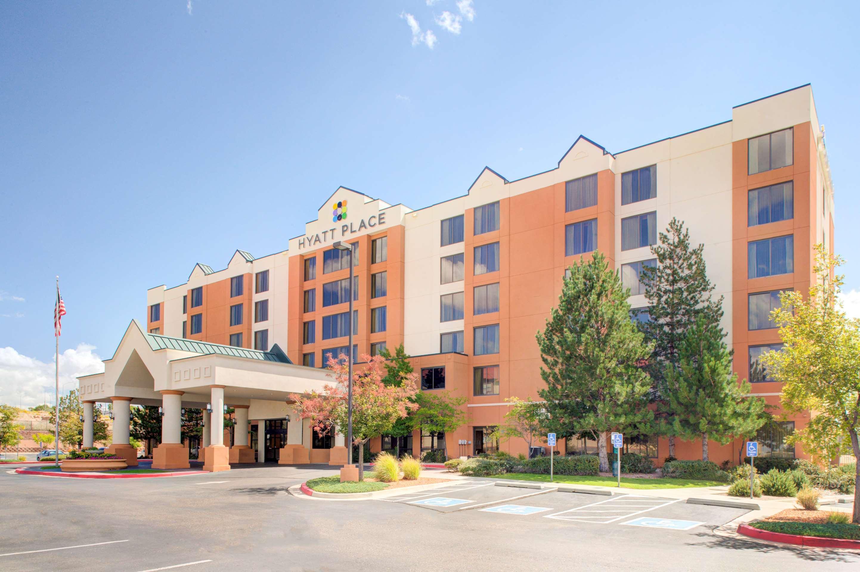 Hyatt Place Albuquerque Airport Exterior photo